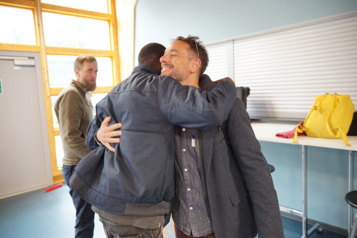 GIG hugs