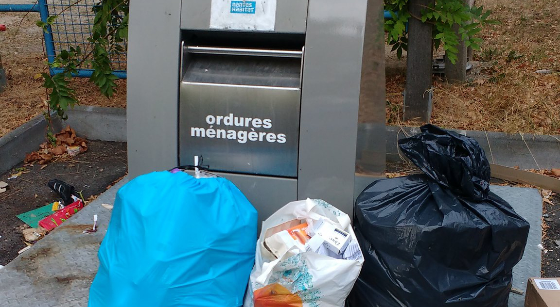 Garbage collection in Nantes, 2016